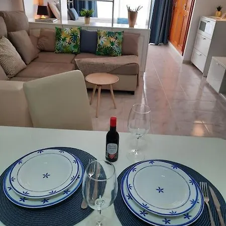 Edward'S House Tenerife -Small Flat In Adeje Town. شقة *